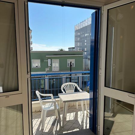 Residence Stefania Attici Su 2 Livelli - Agenzia Cocal 카오를레 외부 사진