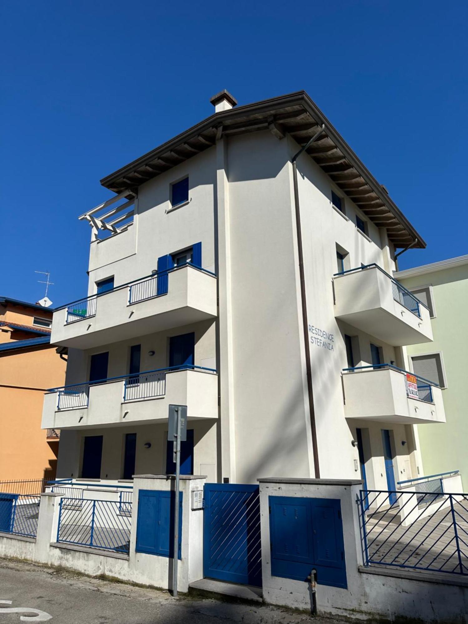 Residence Stefania Attici Su 2 Livelli - Agenzia Cocal 카오를레 외부 사진